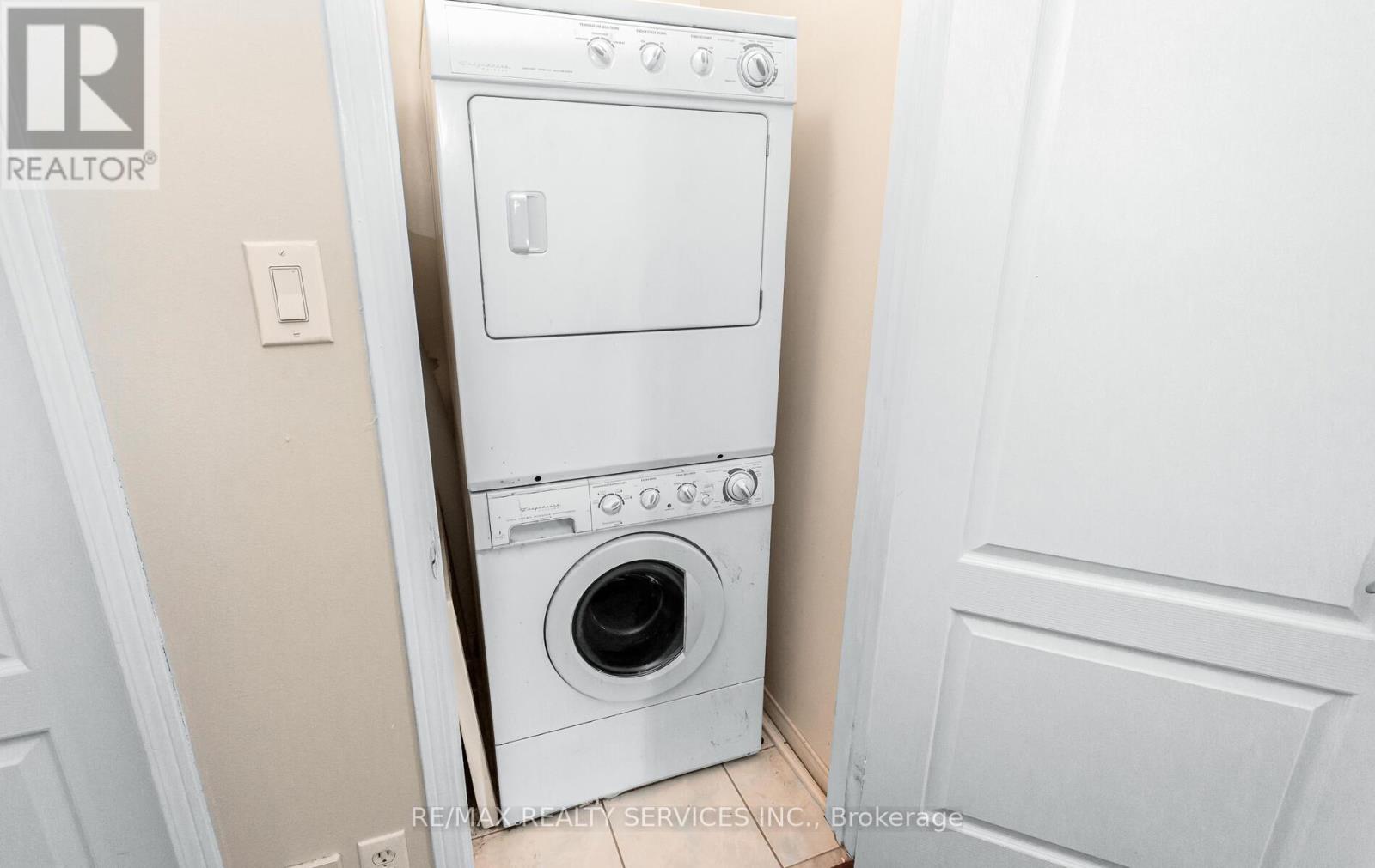 3770 Brinwood Gate, Mississauga, Ontario  L5M 7H2 - Photo 24 - W12549794