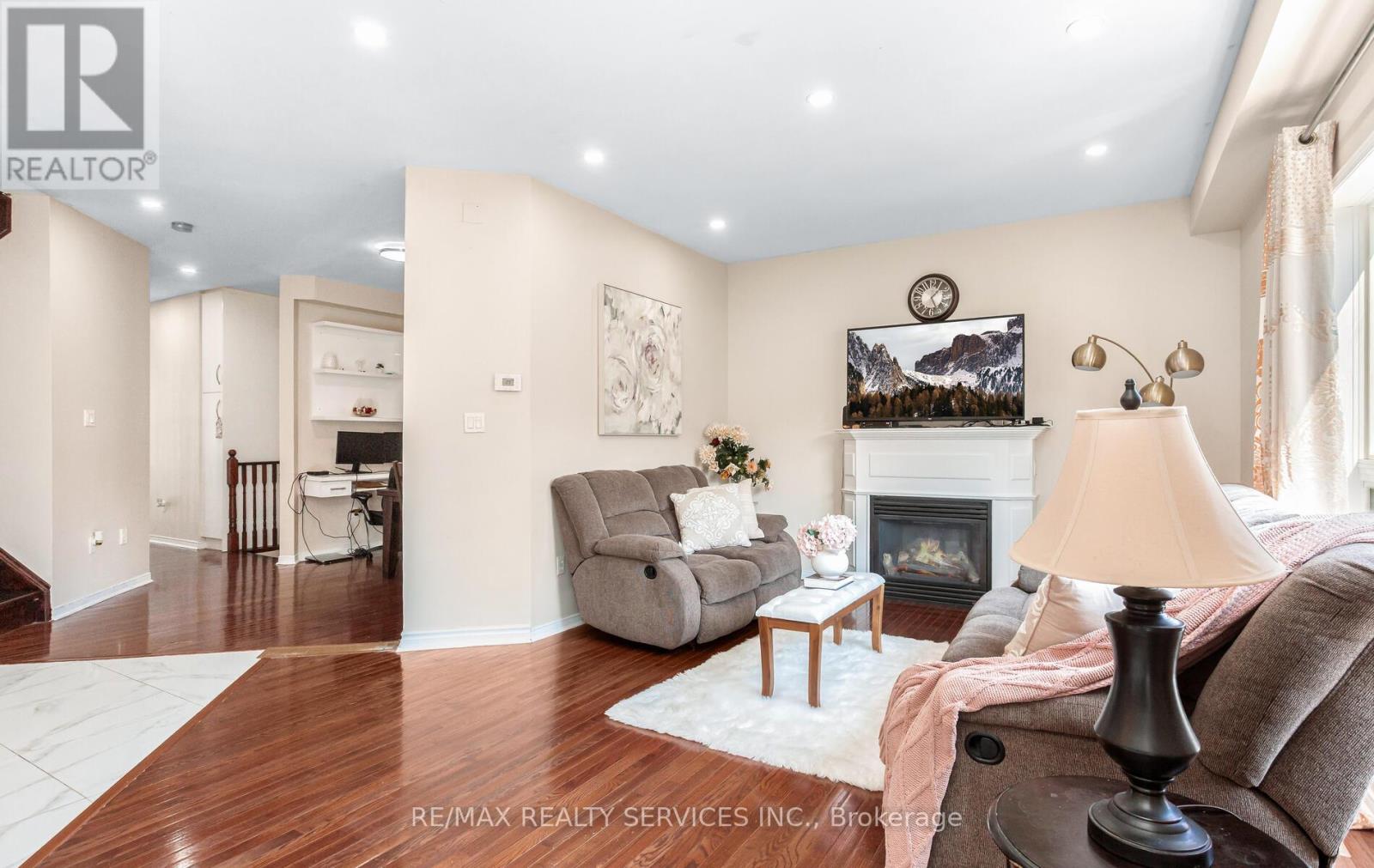 3770 Brinwood Gate, Mississauga, Ontario  L5M 7H2 - Photo 8 - W12549794