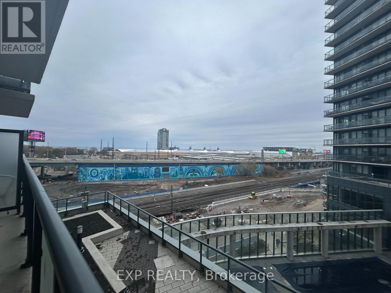 49 East Liberty Street, Toronto, Ontario  M6K 0B2 - Photo 13 - C12549798