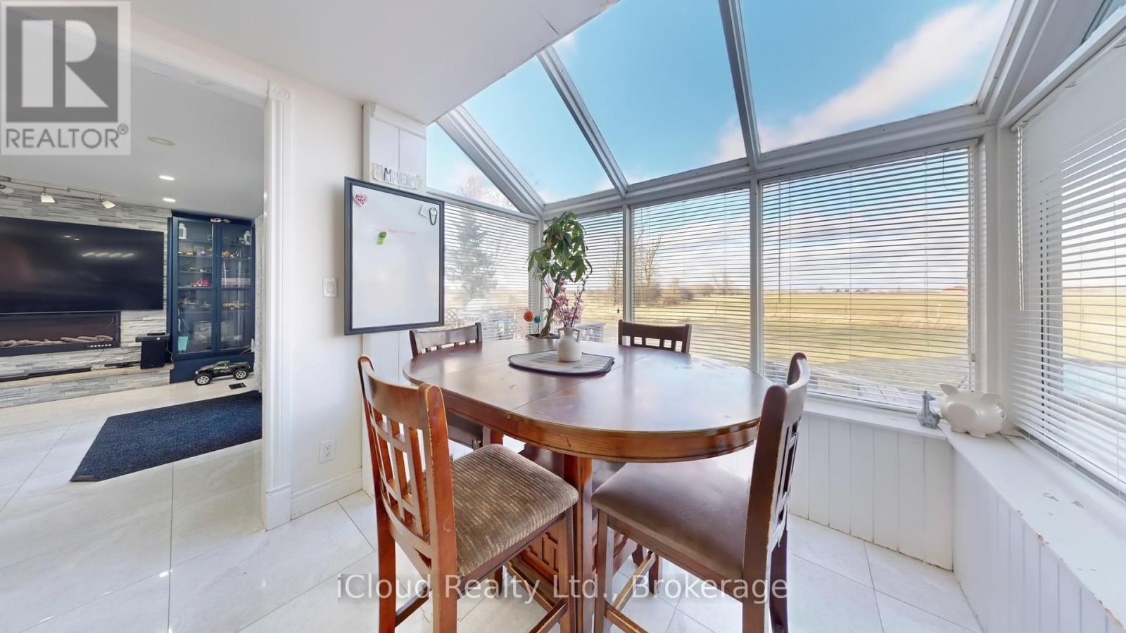 12191 Mississauga Road W, Caledon, Ontario  L7C 1X1 - Photo 5 - W12548336