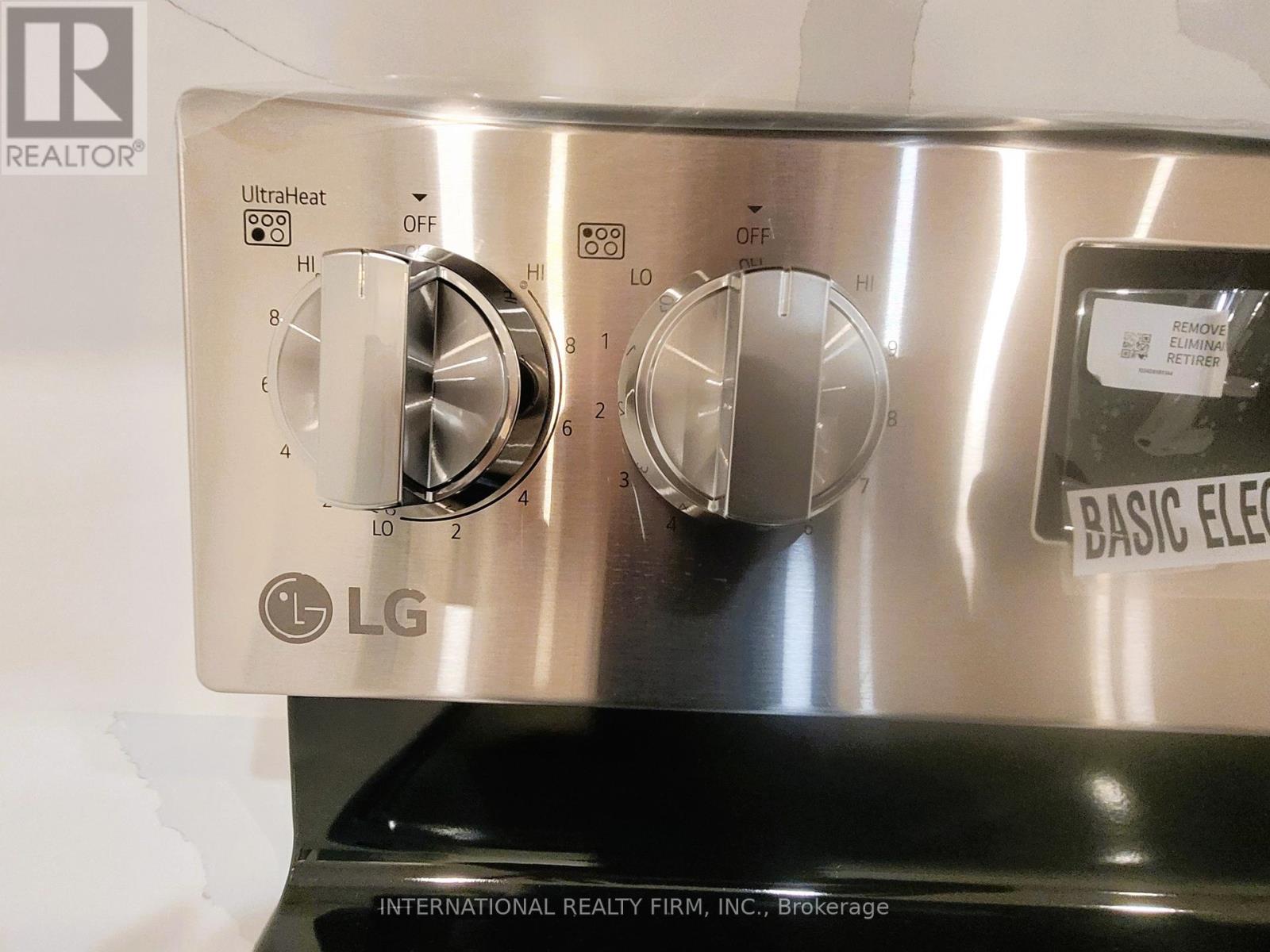 50 Beresford Drive, Richmond Hill, Ontario  L4B 4J6 - Photo 18 - N12549802