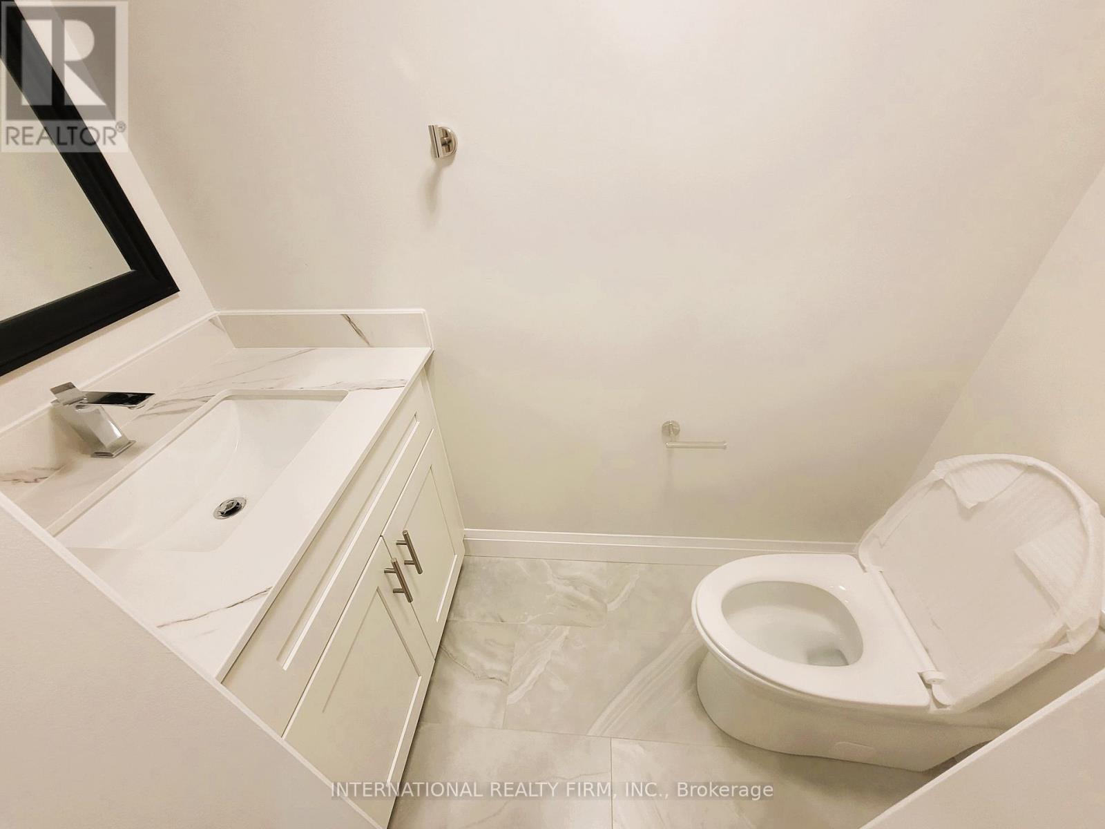 50 Beresford Drive, Richmond Hill, Ontario  L4B 4J6 - Photo 22 - N12549802