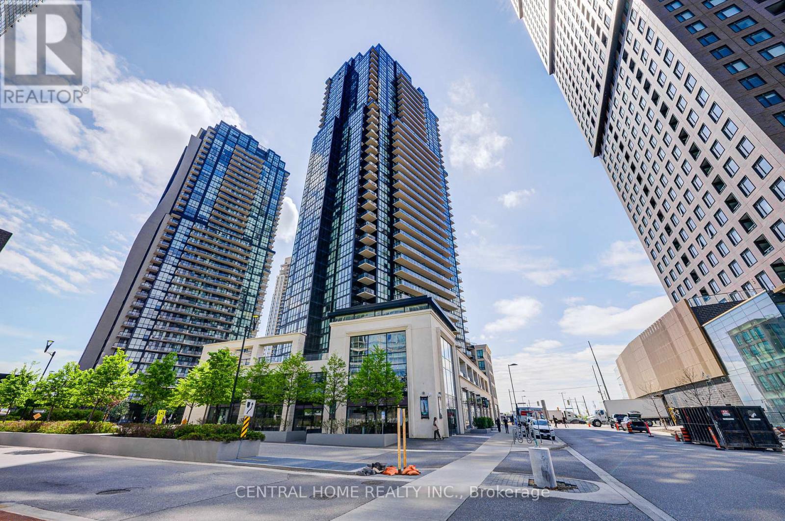 210 - 2910 HIGHWAY 7 ROAD W, Vaughan, Ontario