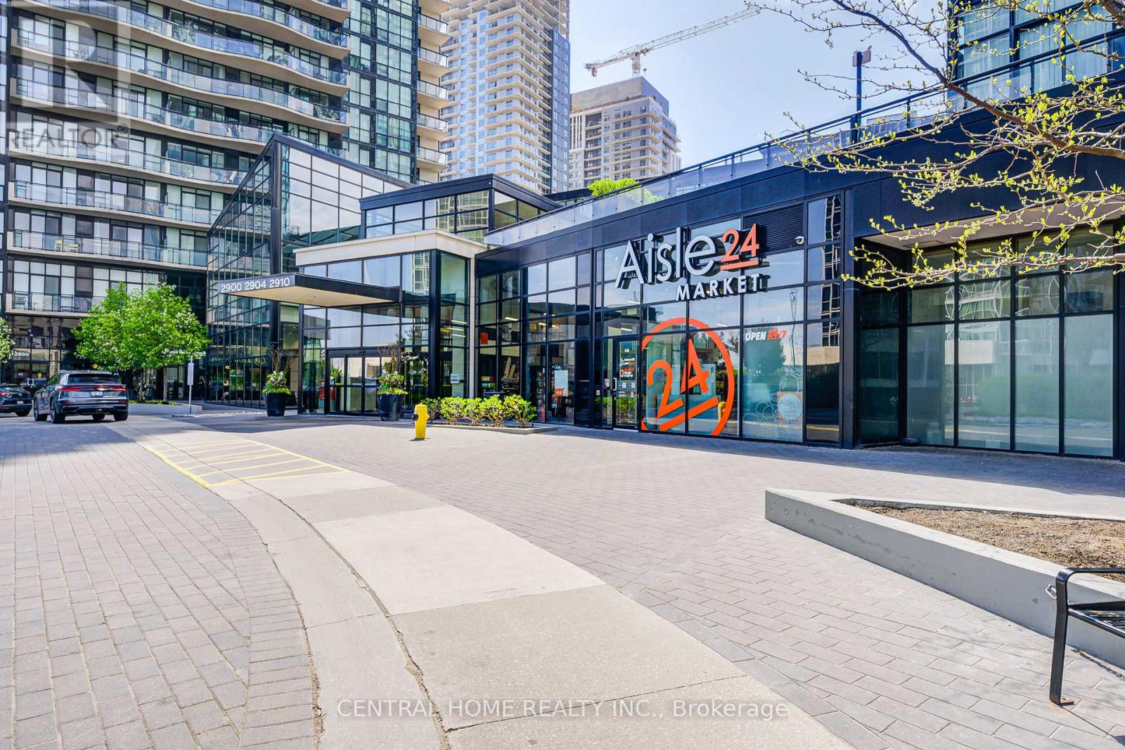 210 - 2910 Highway 7 Road W, Vaughan, Ontario  L4K 0H8 - Photo 3 - N12549804