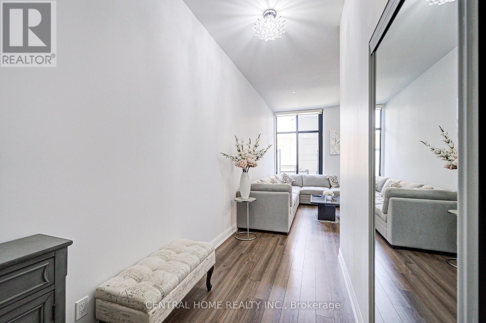 210 - 2910 Highway 7 Road W, Vaughan, Ontario  L4K 0H8 - Photo 6 - N12549804