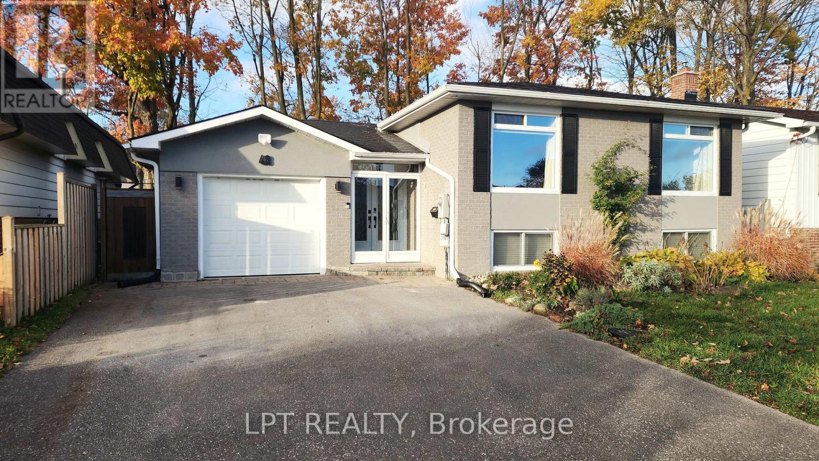 48 MAPLEHURST CRESCENT, Barrie, Ontario