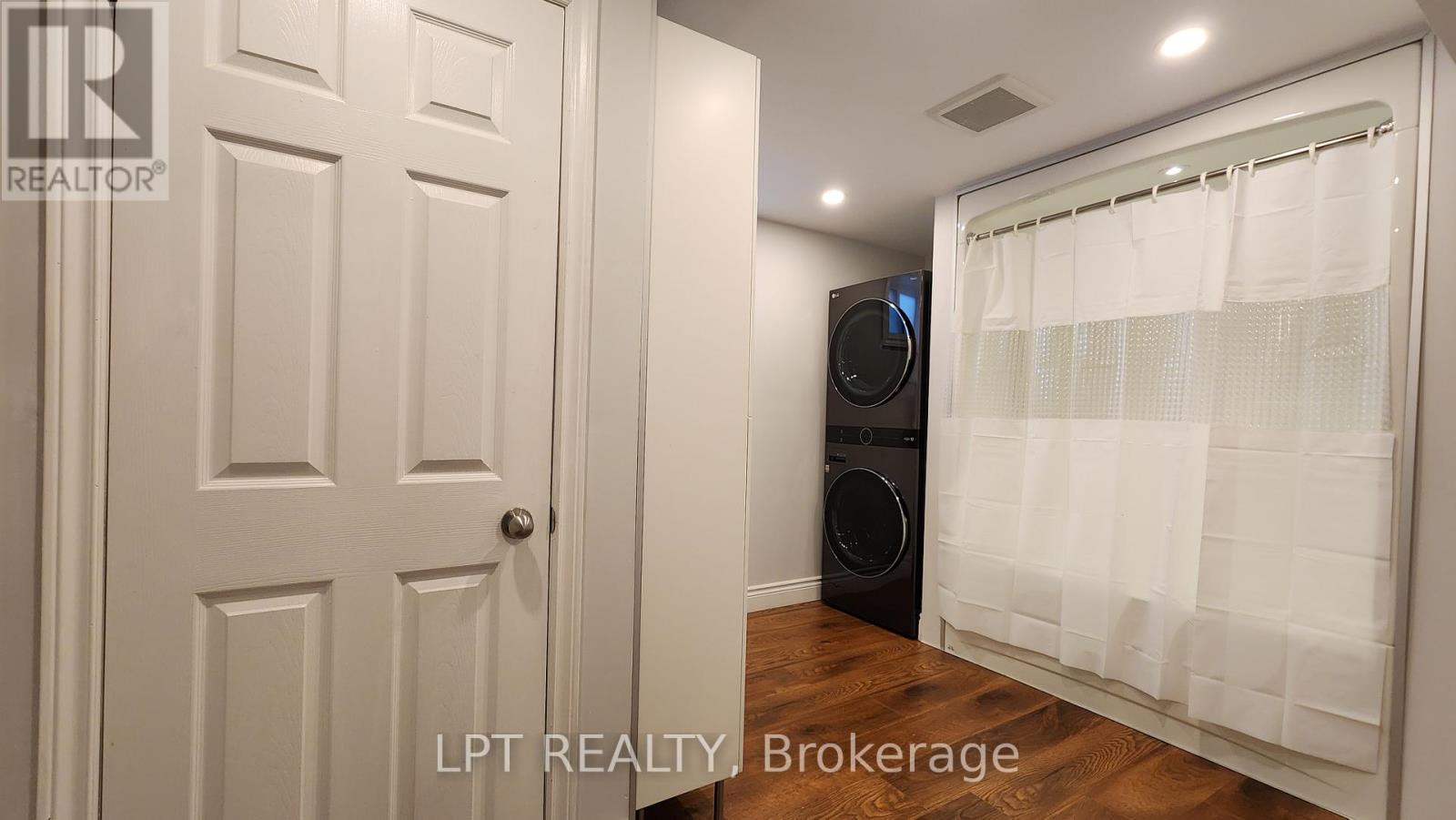 48 Maplehurst Crescent, Barrie, Ontario  L4M 4X2 - Photo 32 - S12549796