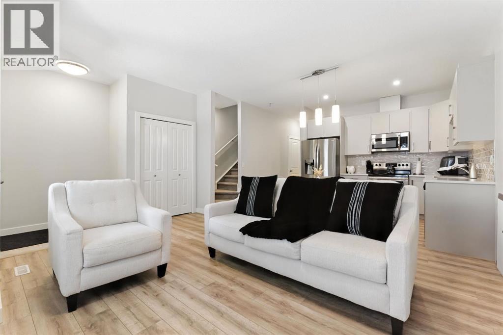 604 Canals Crossing Sw, Airdrie, Alberta  T4B 4L4 - Photo 6 - A2265598