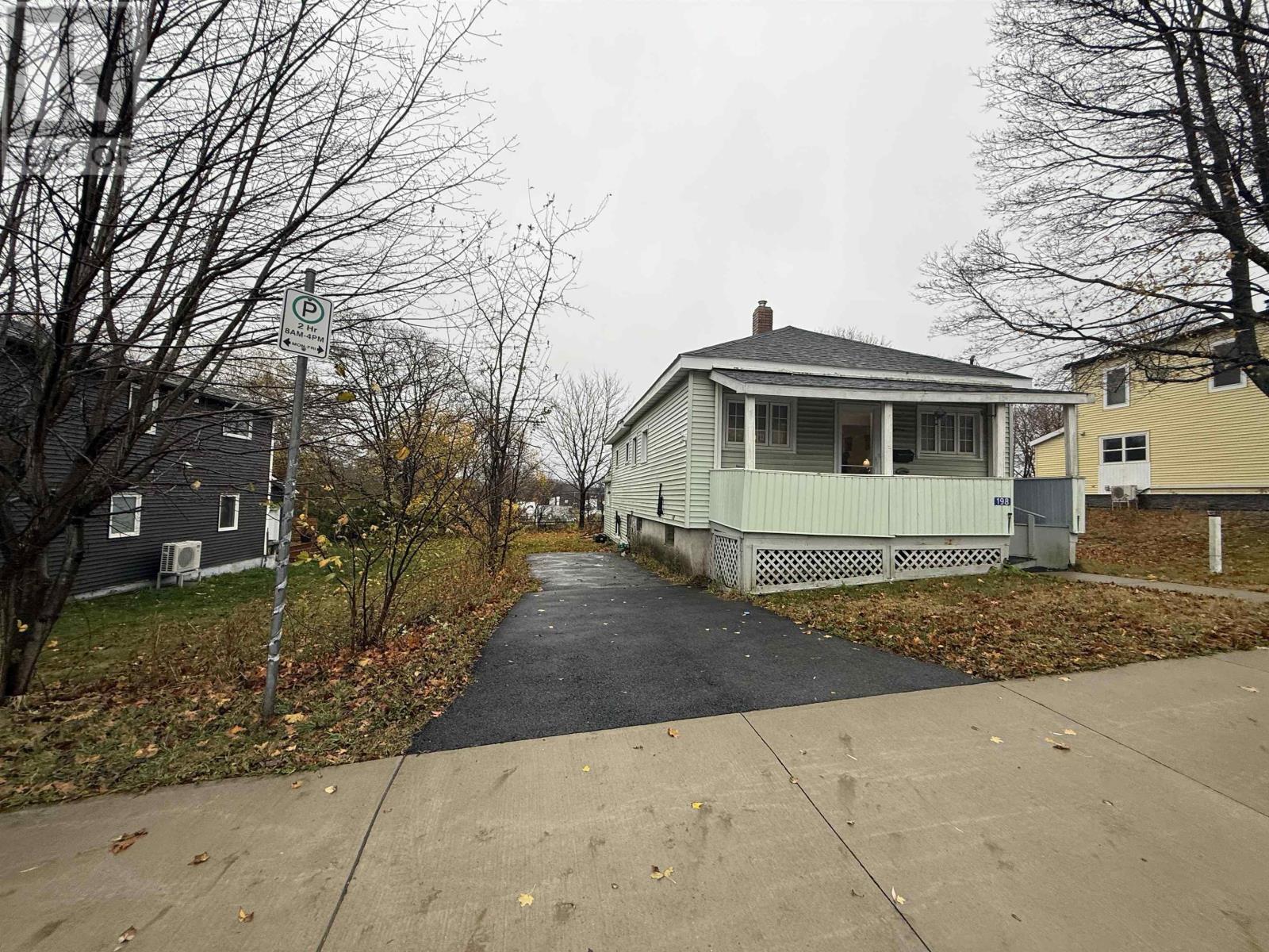 18 A Renfrew Street, Dartmouth, Nova Scotia  B2Y 2M5 - Photo 2 - 202528053