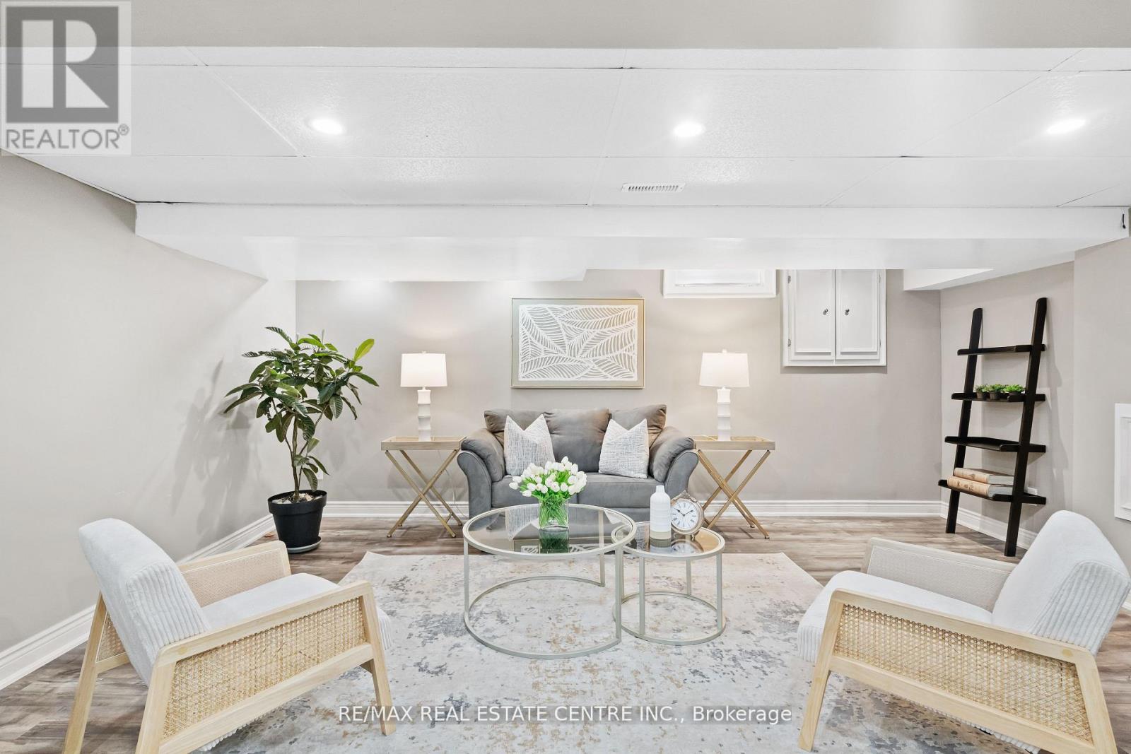 20 Driftwood Place, Hamilton, Ontario  L8J 2N7 - Photo 30 - X12542612