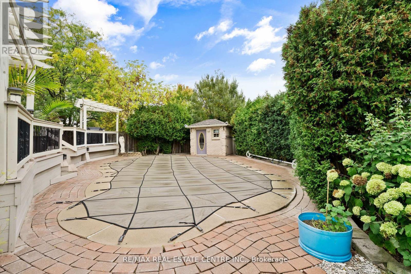 20 Driftwood Place, Hamilton, Ontario  L8J 2N7 - Photo 39 - X12542612