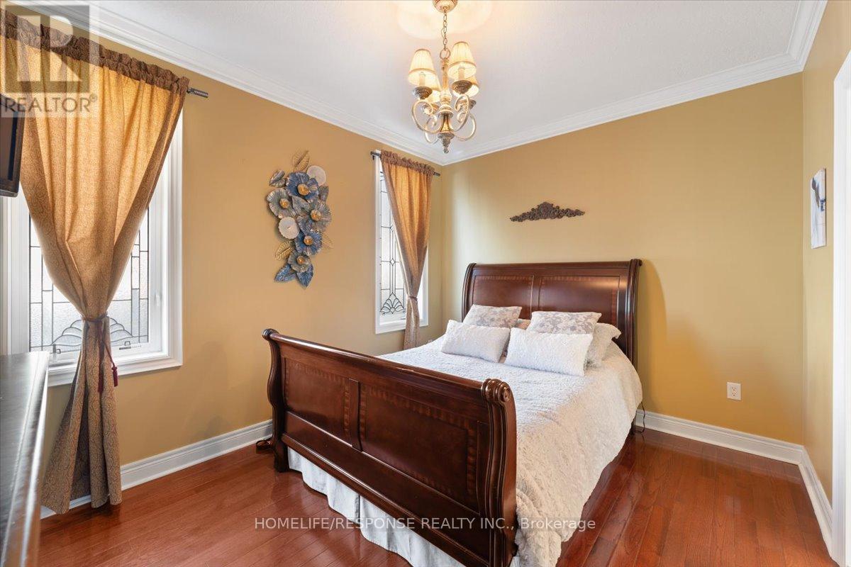 17 Mcnutt Street, Brampton, Ontario L6Y 5L3 - Photo 22 - W12507892