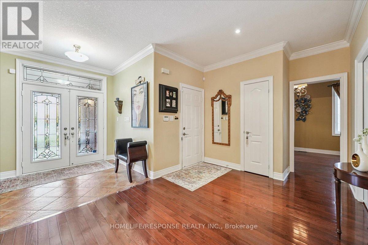 17 Mcnutt Street, Brampton, Ontario L6Y 5L3 - Photo 6 - W12507892