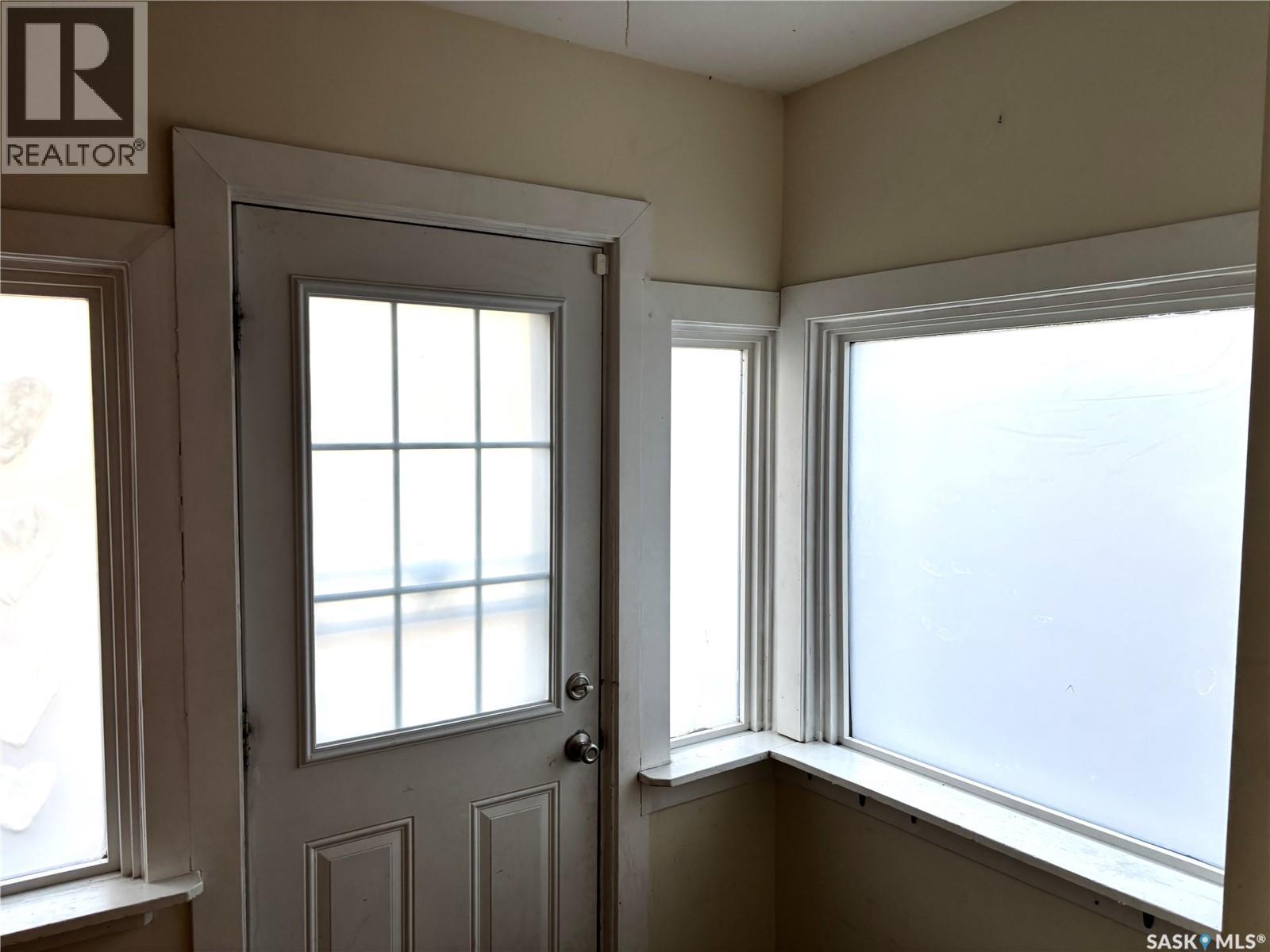 431 E Avenue S, Saskatoon, Saskatchewan  S7M 1S4 - Photo 8 - SK021047