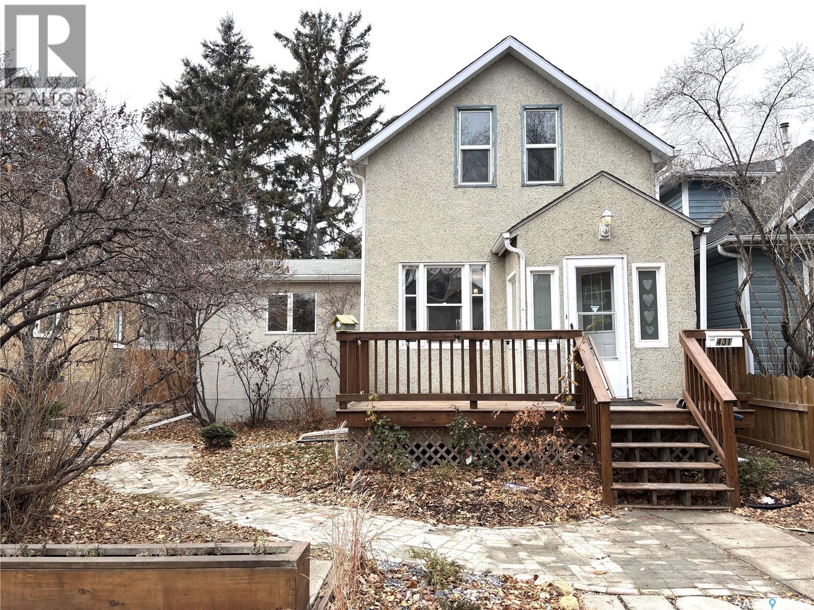 431 E Avenue S, Saskatoon, Saskatchewan  S7M 1S4 - Photo 1 - SK021047