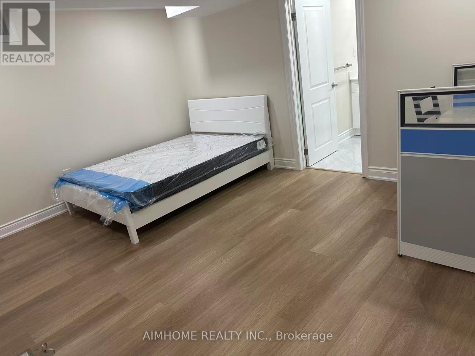 Bsmt Room 1 - 1385 Military Trail, Toronto, Ontario M1C 1A7 - Photo 8 - E12549820