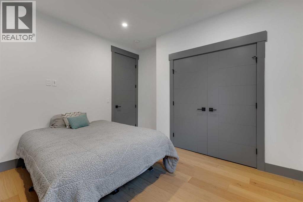 30 Roselawn Crescent Nw, Calgary, Alberta T2K 1K6 - Photo 34 - A2269817