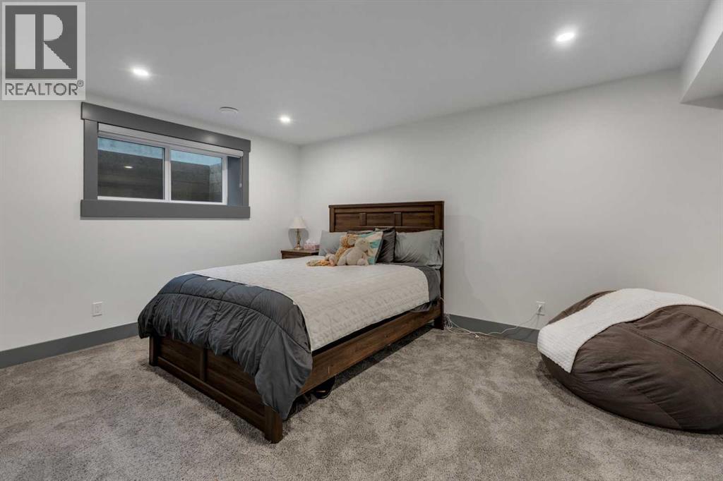 30 Roselawn Crescent Nw, Calgary, Alberta T2K 1K6 - Photo 43 - A2269817