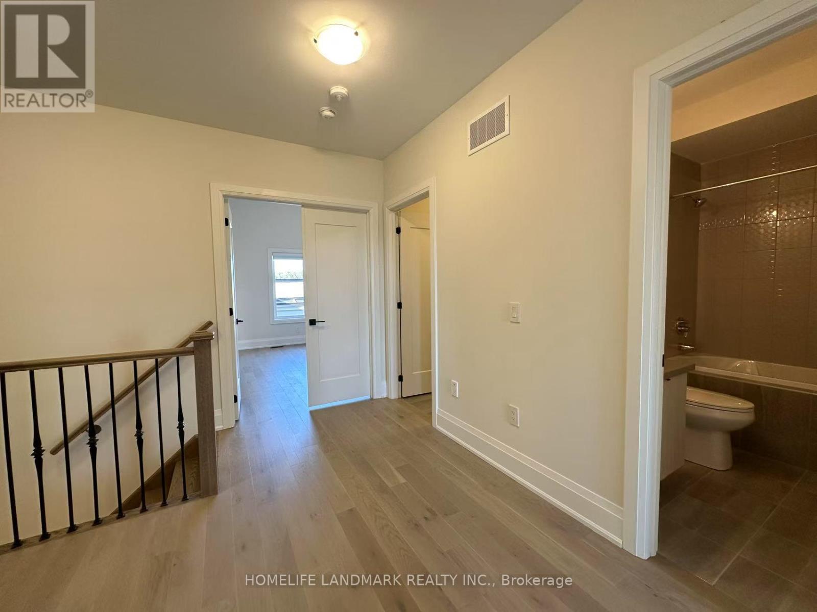 9420 Bayview Avenue, Richmond Hill, Ontario  L4C 4L8 - Photo 10 - N12549822