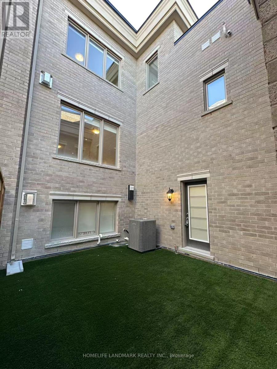 9420 Bayview Avenue, Richmond Hill, Ontario  L4C 4L8 - Photo 14 - N12549822