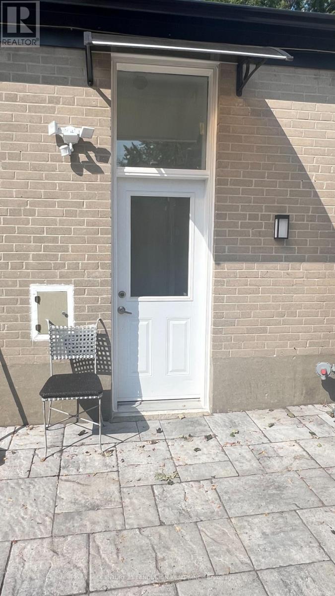 Bsmt - 215 Browndale Crescent, Richmond Hill, Ontario  L4C 3H9 - Photo 3 - N12549834