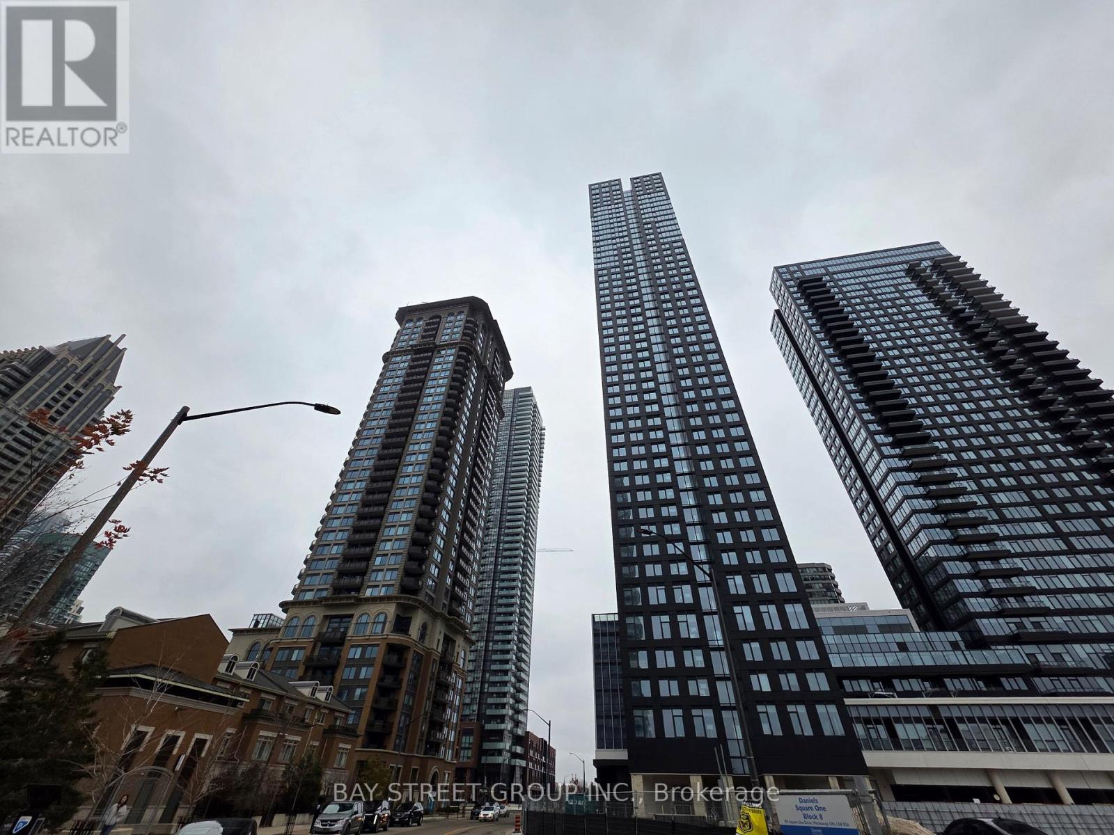 1706 - 395 SQUARE ONE DRIVE, Mississauga, Ontario