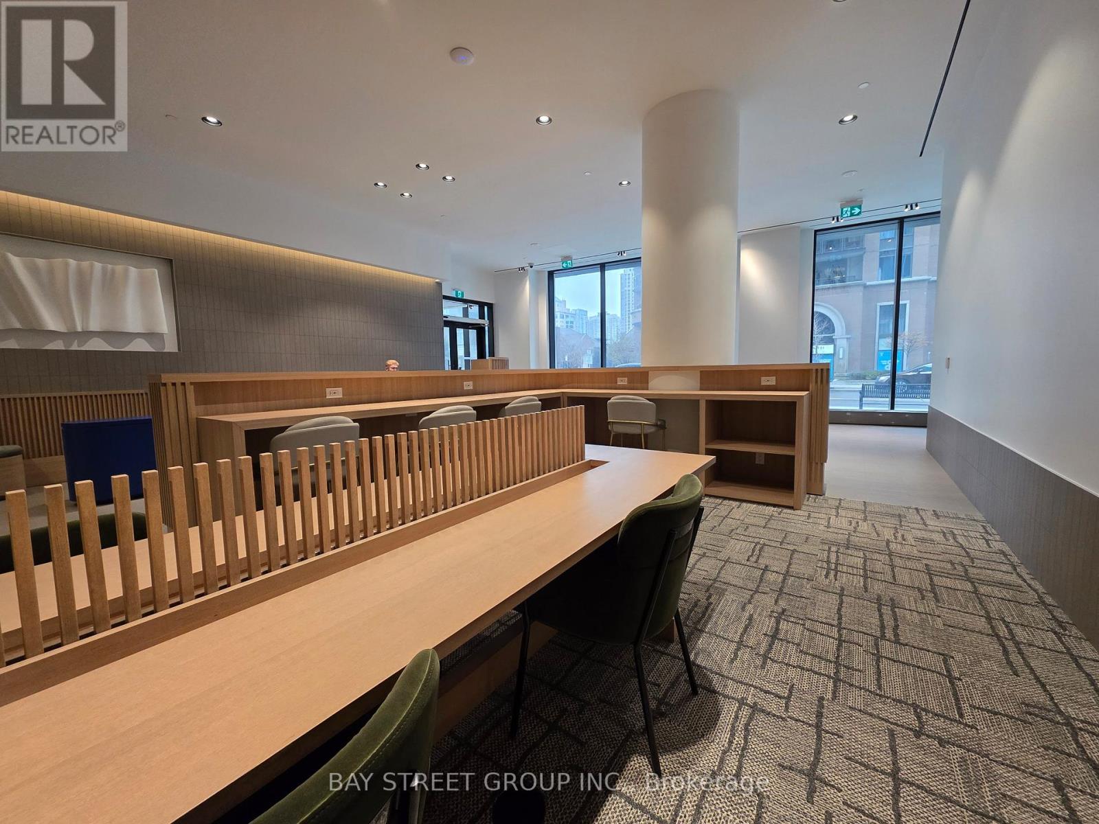 1706 - 395 Square One Drive, Mississauga, Ontario  L5B 0G7 - Photo 14 - W12549814