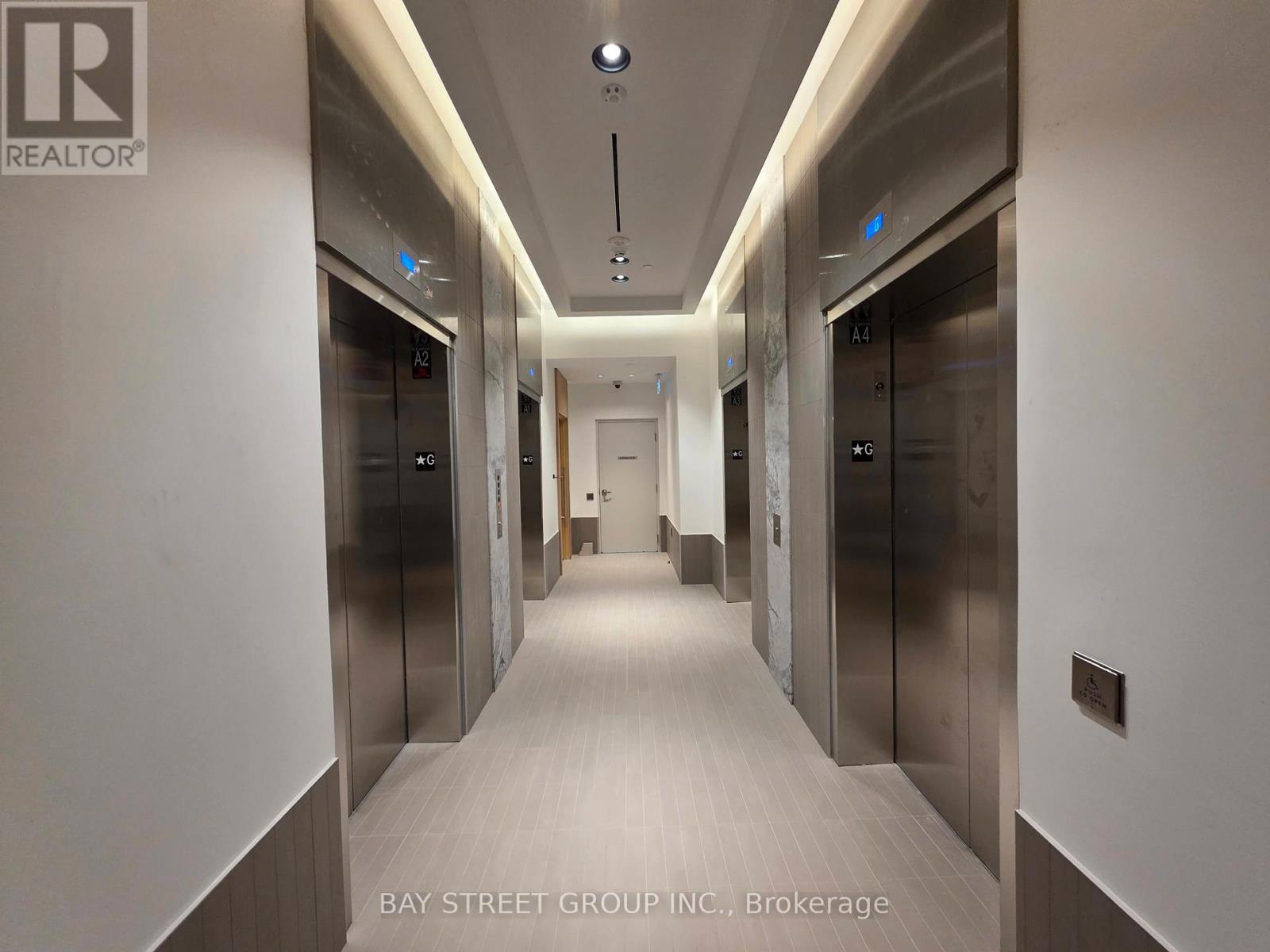 1706 - 395 Square One Drive, Mississauga, Ontario  L5B 0G7 - Photo 18 - W12549814