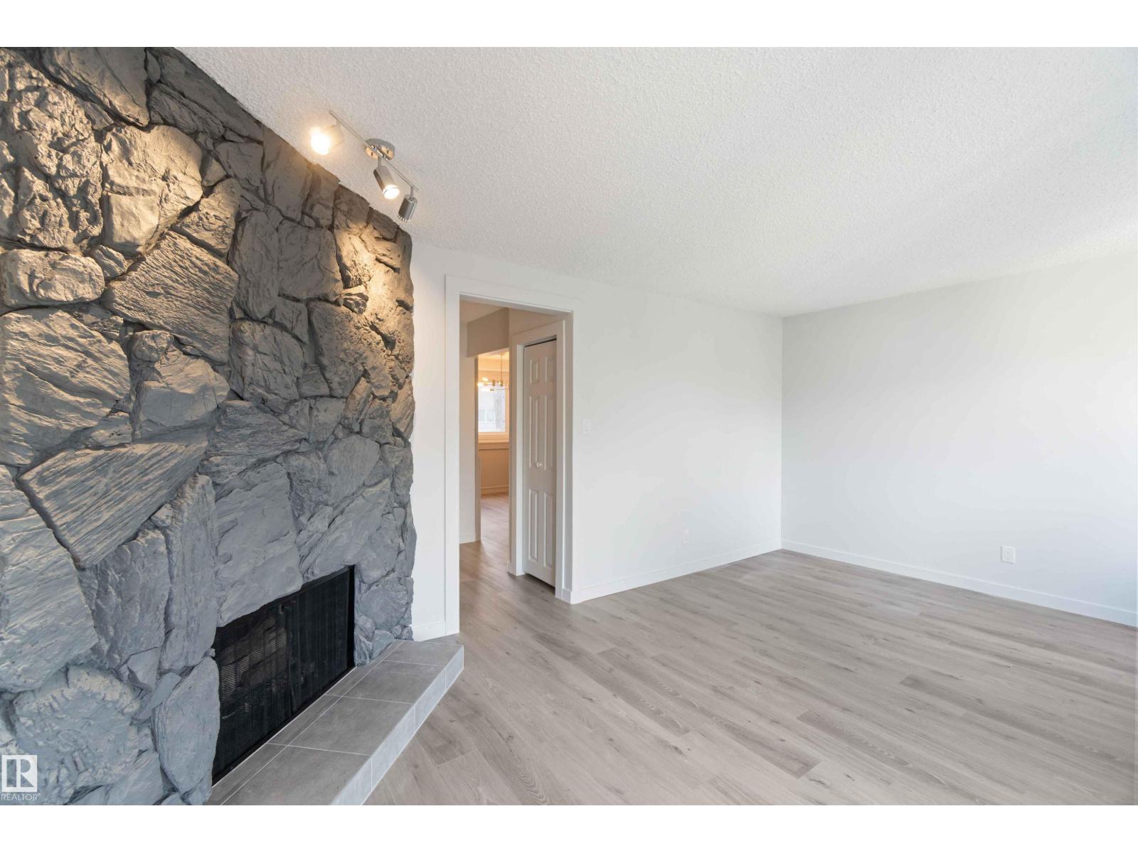 1281 Hooke Rd Nw, Edmonton, Alberta  T5A 4A5 - Photo 19 - E4465936