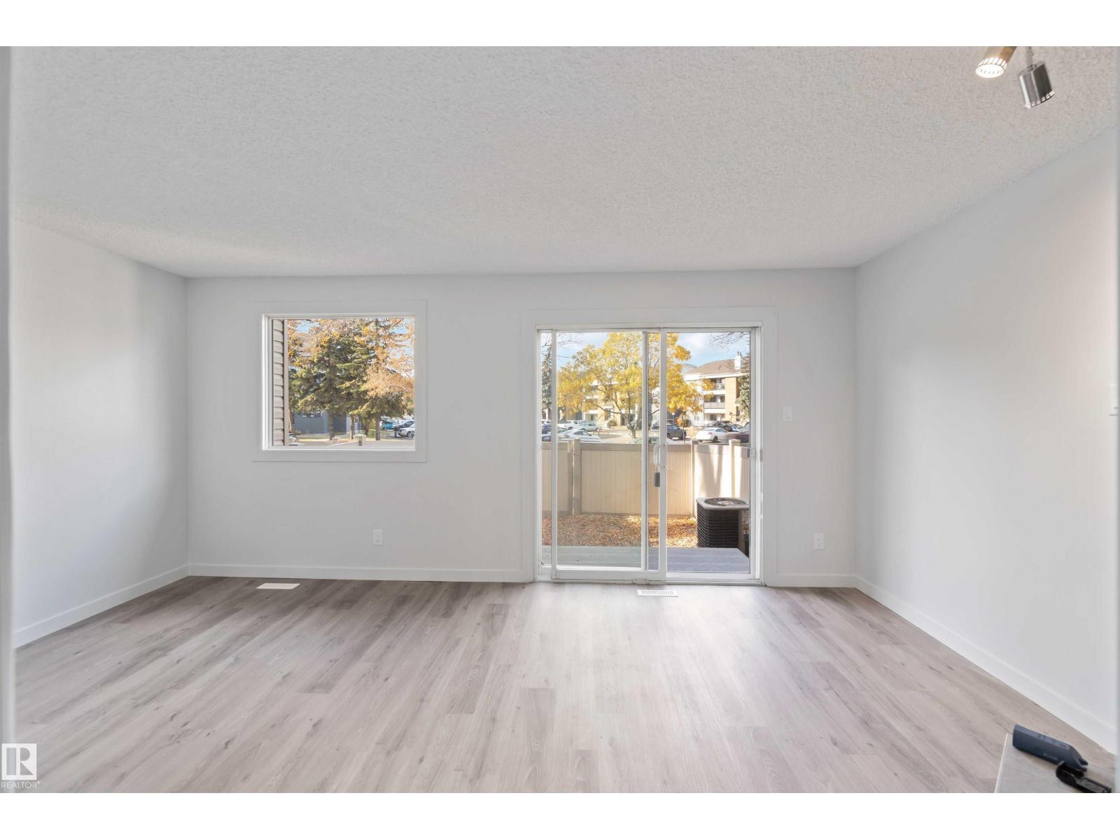 1281 Hooke Rd Nw, Edmonton, Alberta  T5A 4A5 - Photo 23 - E4465936