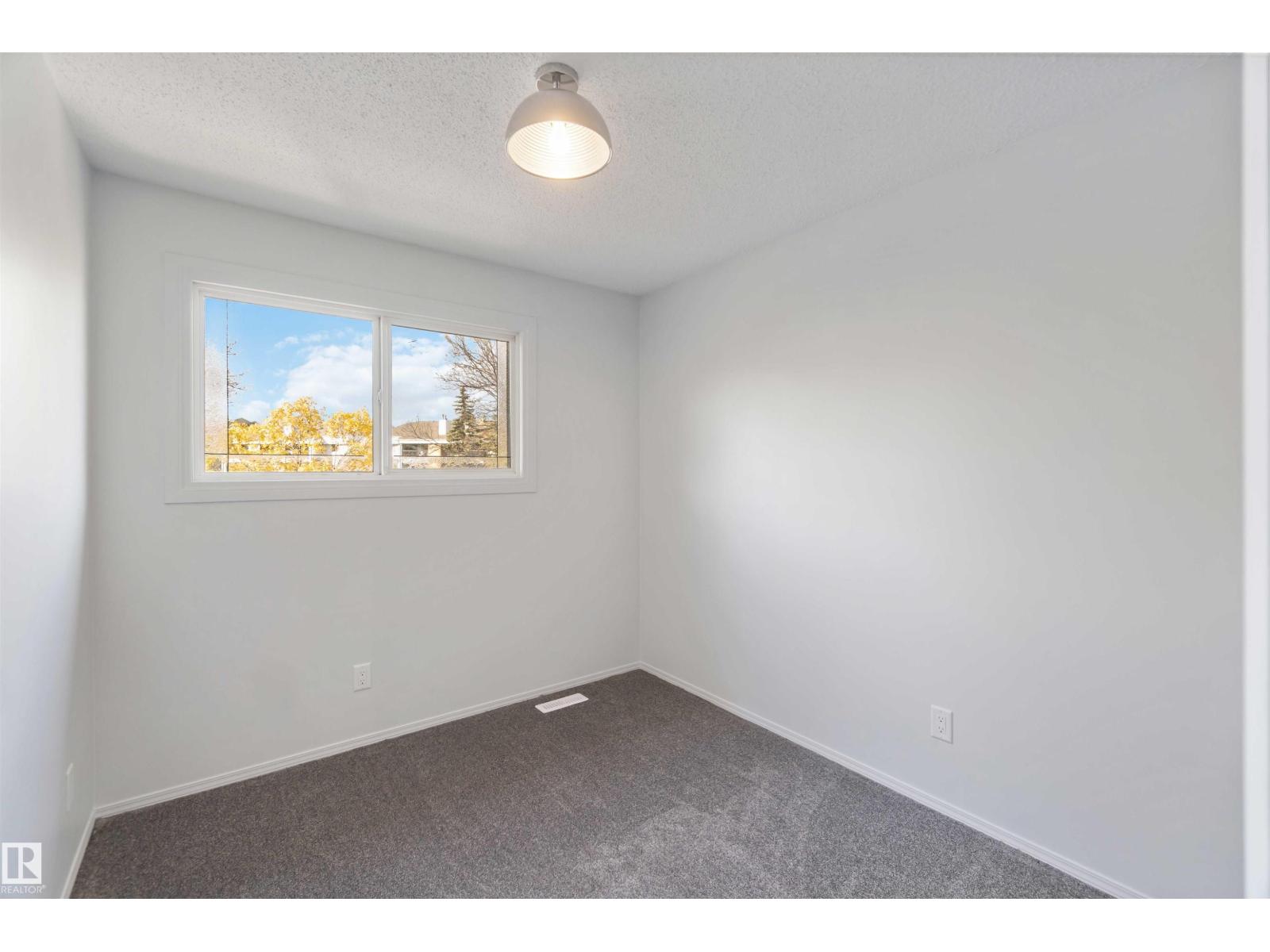 1281 Hooke Rd Nw, Edmonton, Alberta  T5A 4A5 - Photo 33 - E4465936