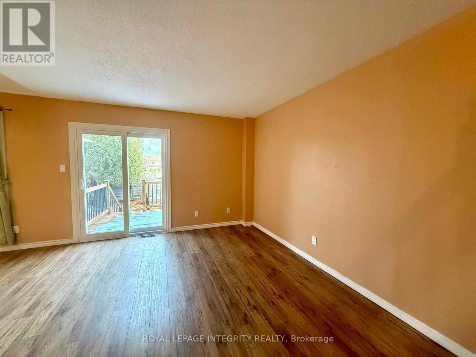 3 Baton Court, Ottawa, Ontario  K2L 4C8 - Photo 4 - X12549840