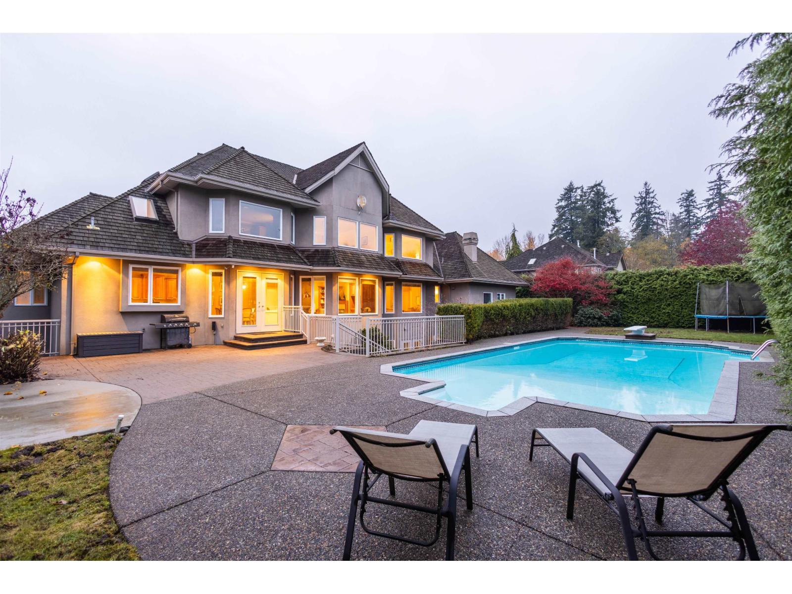 2122 138 STREET, surrey, British Columbia