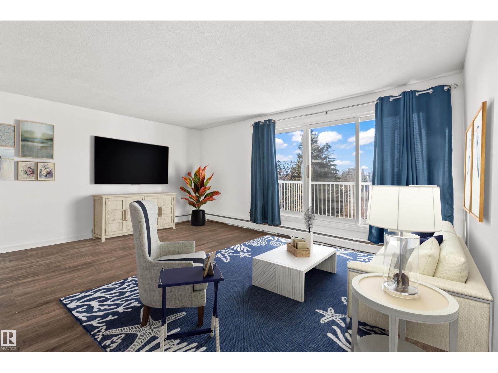 #425 8604 GATEWAY BV NW, Edmonton, Alberta