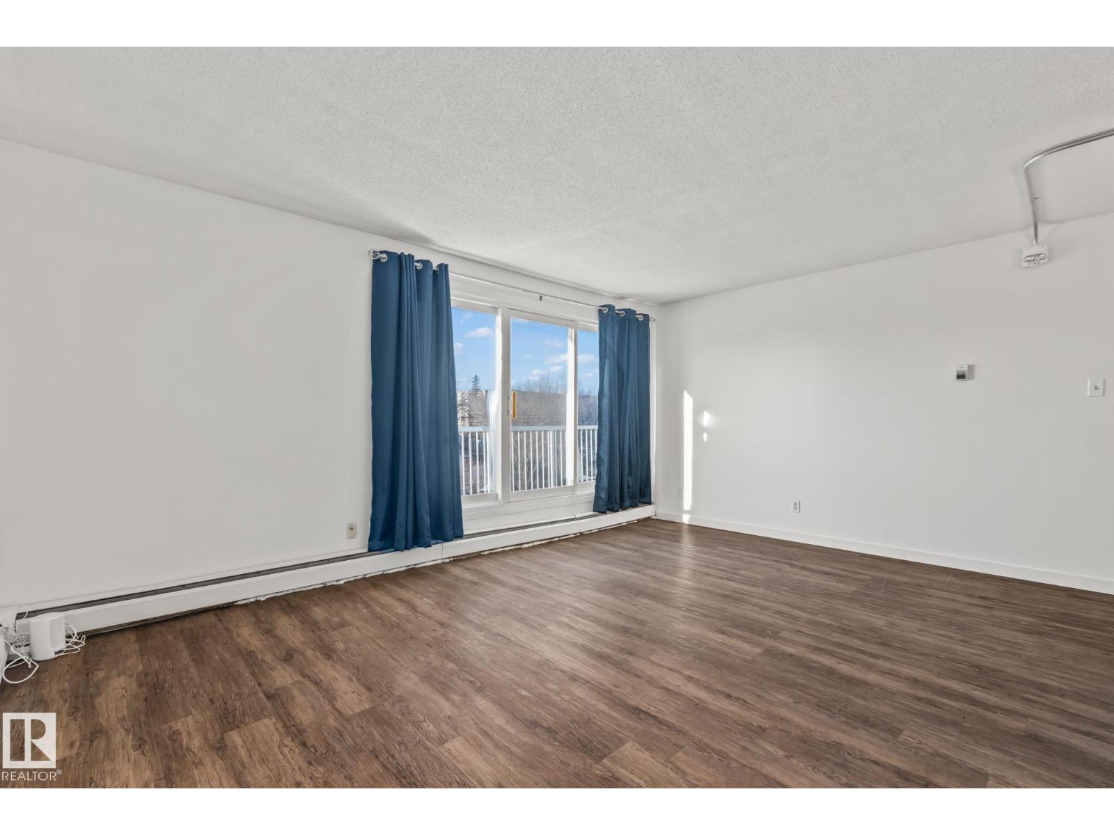 #425 8604 Gateway Bv Nw, Edmonton, Alberta  T6E 4B6 - Photo 5 - E4465937