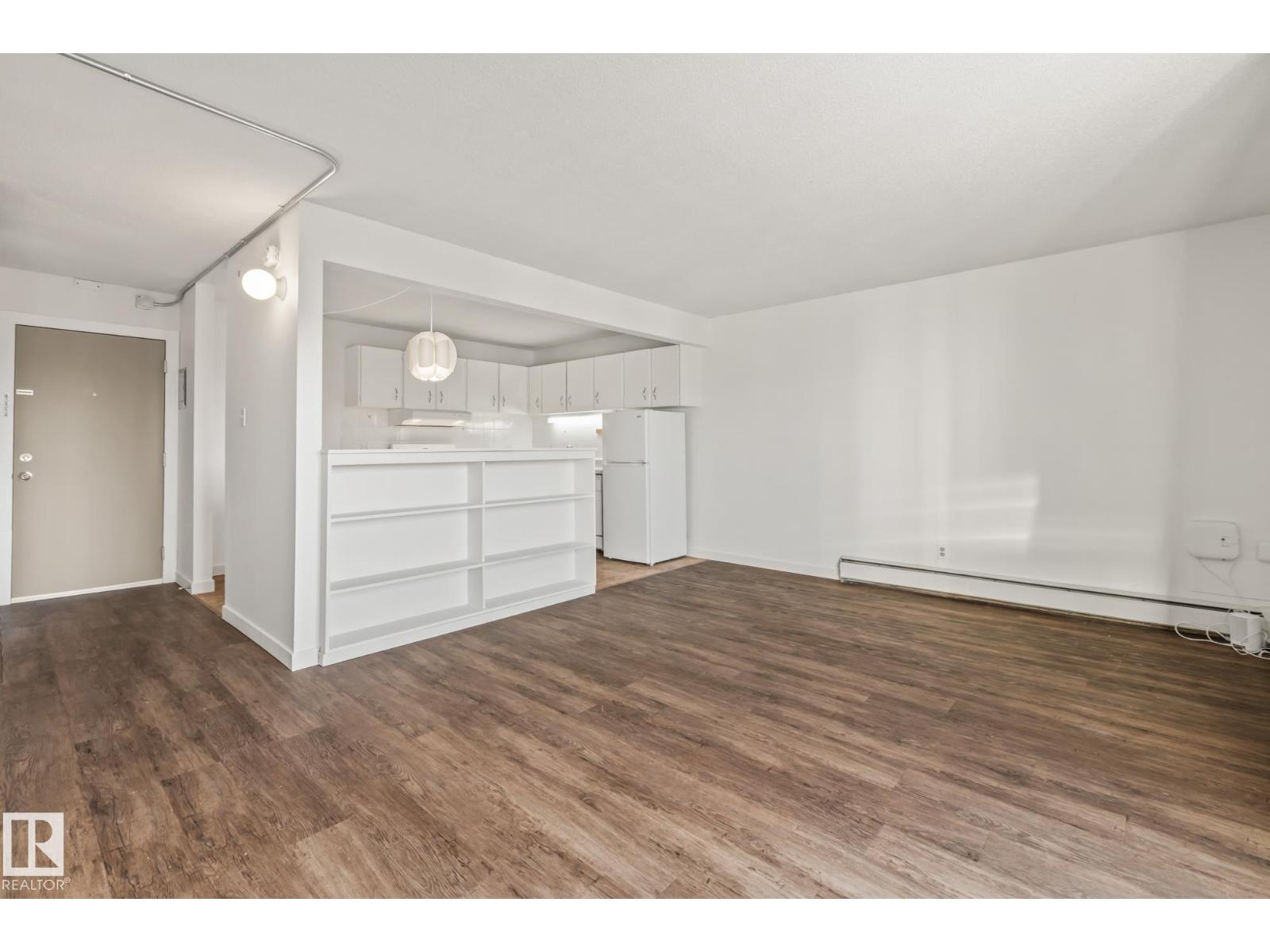 #425 8604 Gateway Bv Nw, Edmonton, Alberta  T6E 4B6 - Photo 6 - E4465937