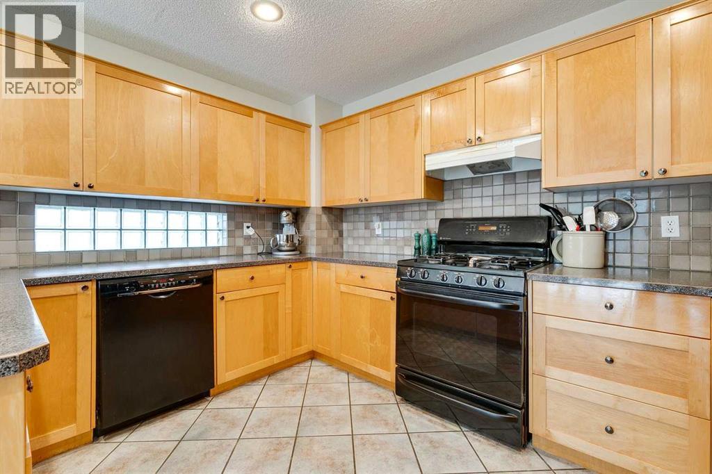 187 Valley Brook Circle Nw, Calgary, Alberta  T3B 5S1 - Photo 11 - A2255229