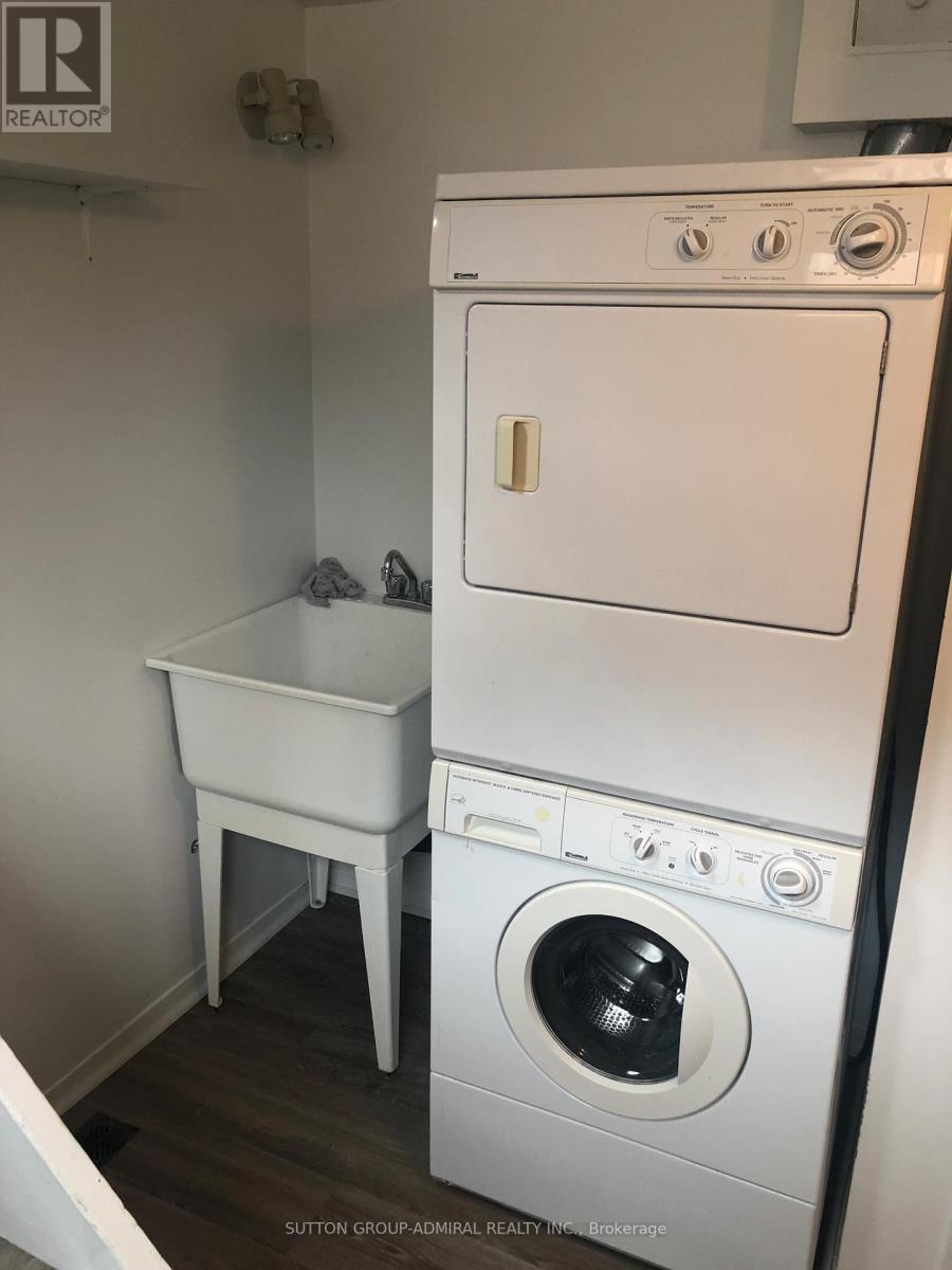 256 Mcconvey Drive, Richmond Hill, Ontario L4C 3K2 - Photo 16 - N12549848