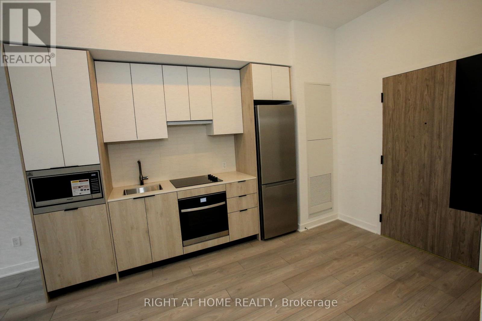 209 - 1007 The Queensway, Toronto, Ontario M8Z 0C6 - Photo 14 - W12549844