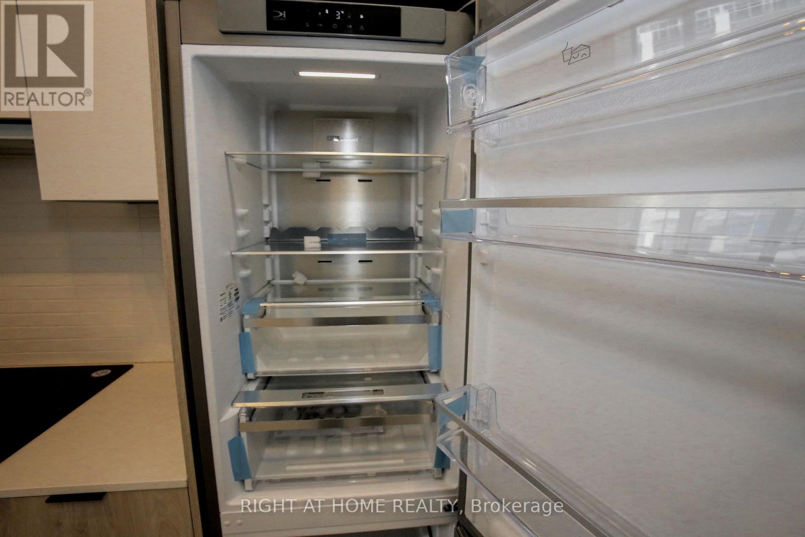 209 - 1007 The Queensway, Toronto, Ontario M8Z 0C6 - Photo 19 - W12549844