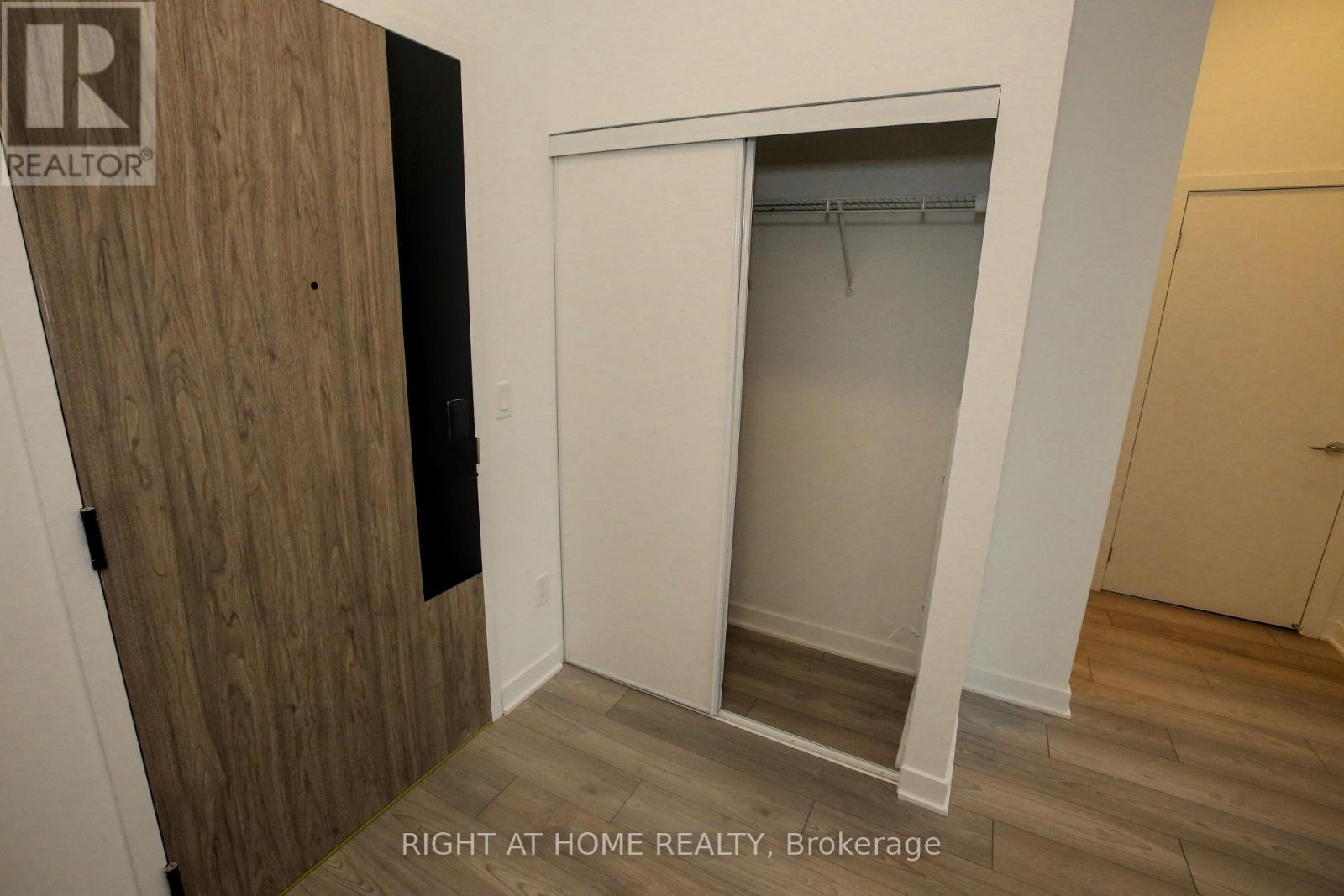 209 - 1007 The Queensway, Toronto, Ontario M8Z 0C6 - Photo 25 - W12549844