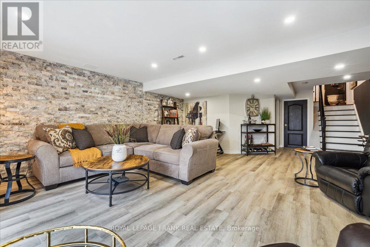 17 - 2401 Fifth Line W, Mississauga, Ontario L5K 1V9 - Photo 30 - W12549854