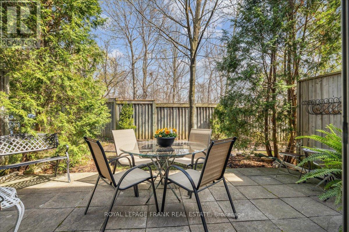 17 - 2401 Fifth Line W, Mississauga, Ontario L5K 1V9 - Photo 32 - W12549854