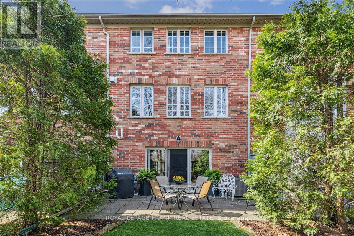 17 - 2401 Fifth Line W, Mississauga, Ontario L5K 1V9 - Photo 33 - W12549854