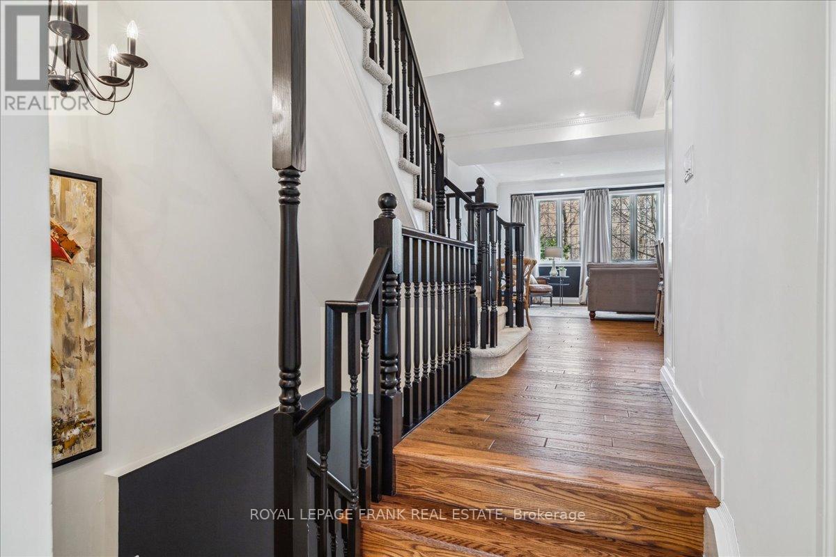 17 - 2401 Fifth Line W, Mississauga, Ontario L5K 1V9 - Photo 5 - W12549854