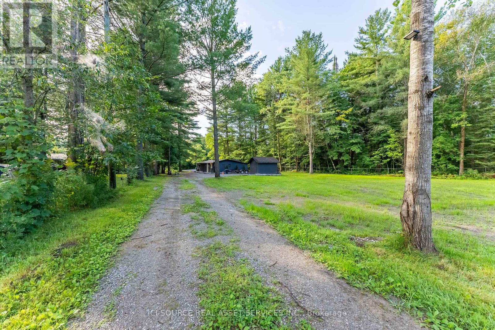 3526 Monck Road, Kawartha Lakes, Ontario K0M 2L0 - Photo 2 - X12549850