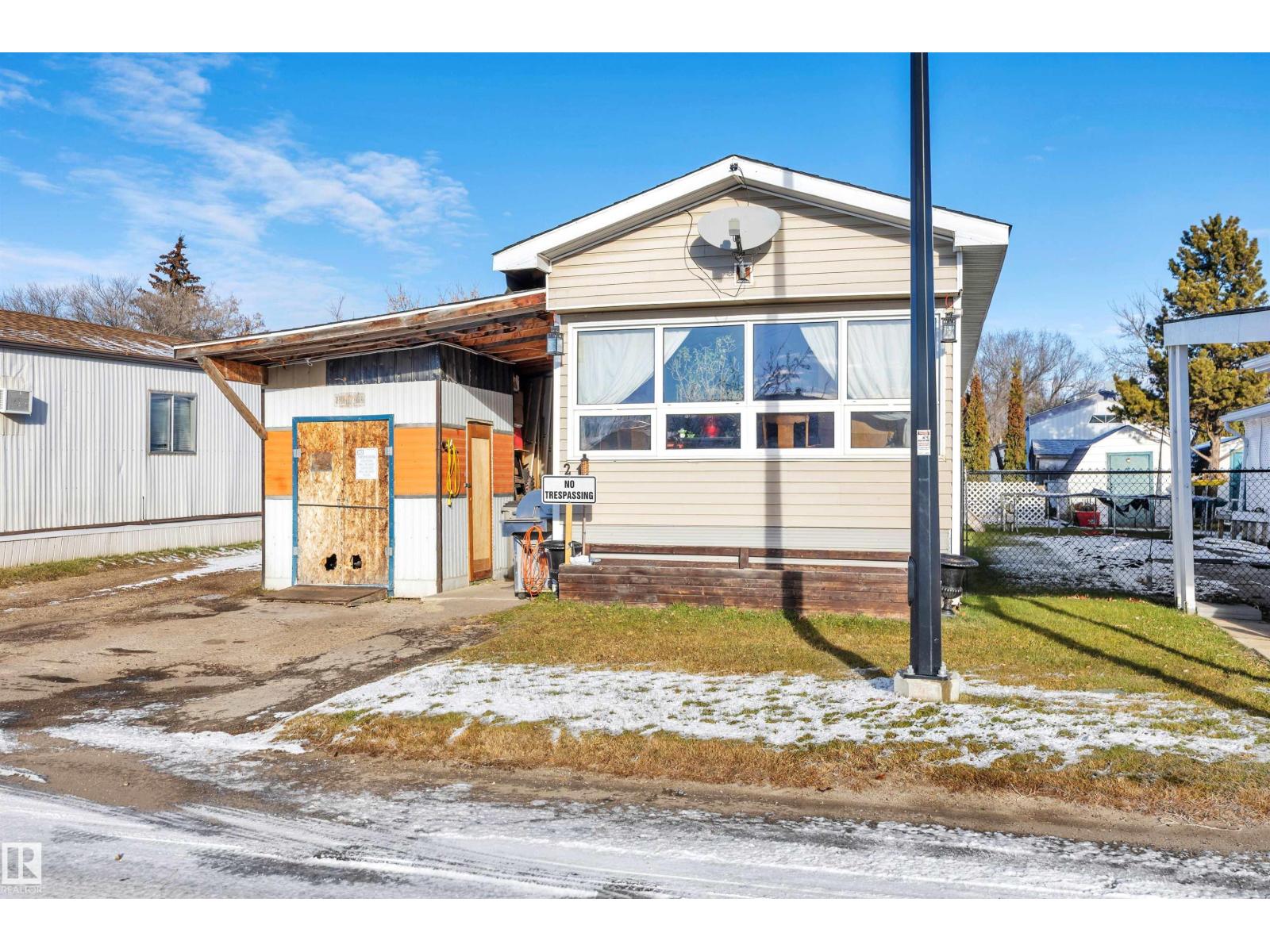 21 Calmar Mobile Home Park, Calmar, Alberta