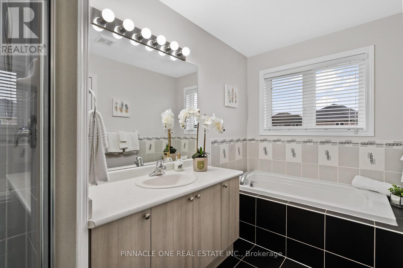 93 Florence Drive, Whitby, Ontario L1R 0K4 - Photo 30 - E12549714