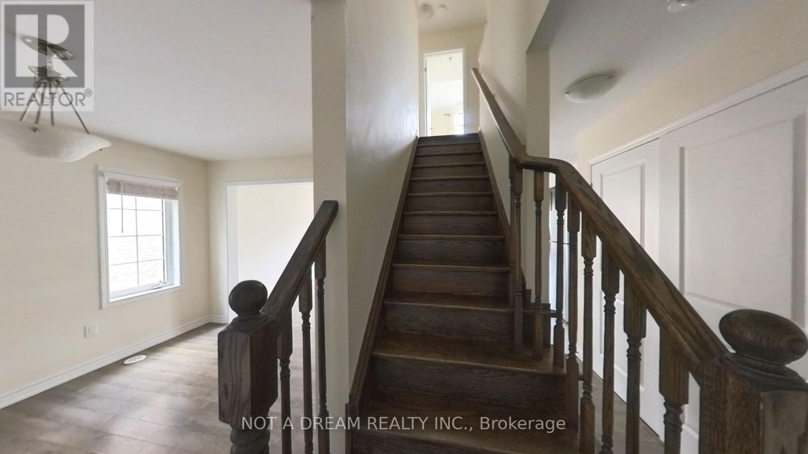 11 Bluegill Crescent, Whitby, Ontario L1P 0E4 - Photo 24 - E12549870