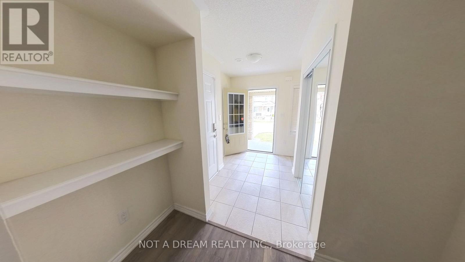 11 Bluegill Crescent, Whitby, Ontario L1P 0E4 - Photo 6 - E12549870